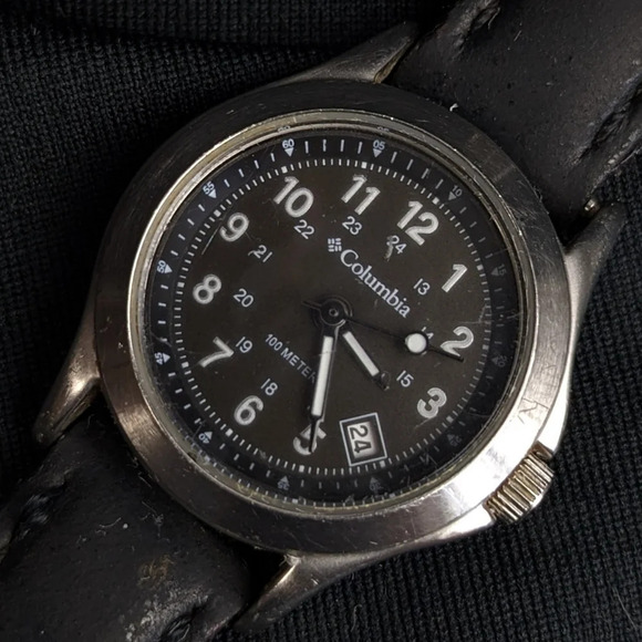Vintage Columbia stainless steel 100m quartz watch, analog, 24hr, date, black main image 10